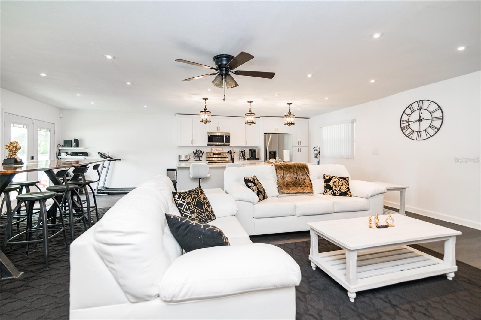 7024 BLOSSOM AVE, TAMPA, FL, 33614