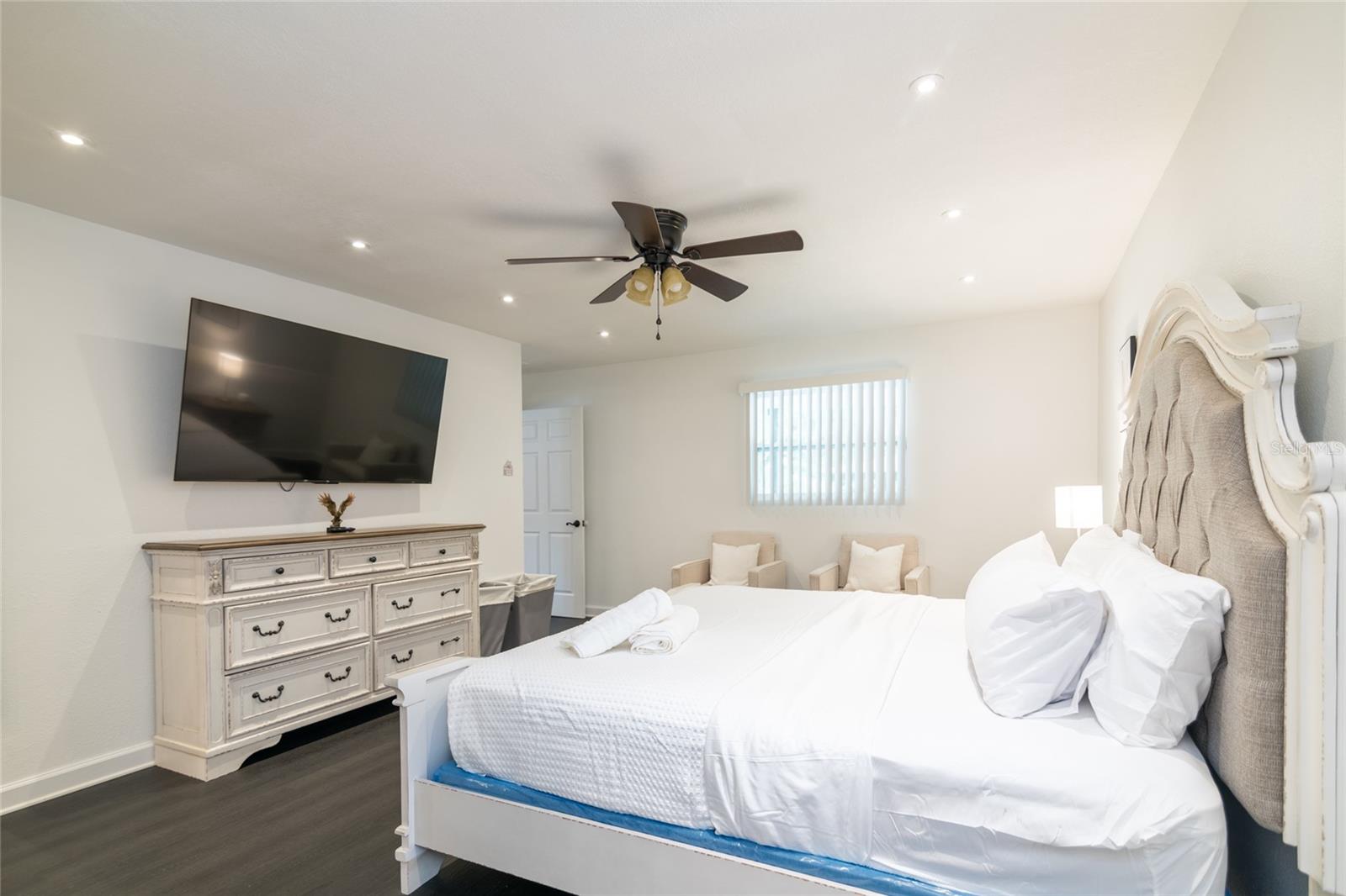 7024 BLOSSOM AVE, TAMPA, FL, 33614