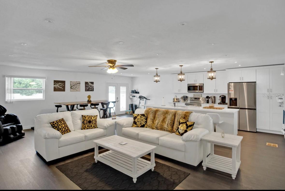 7024 BLOSSOM AVE, TAMPA, FL, 33614