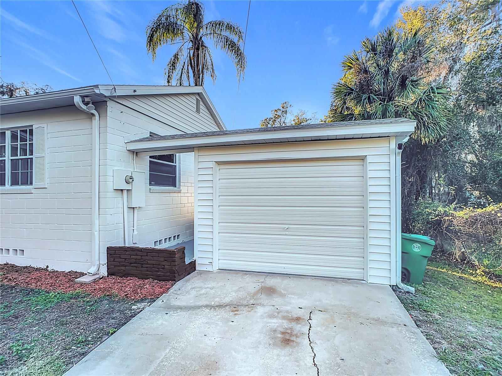 626 N HIGH ST, DELAND, FL, 32720