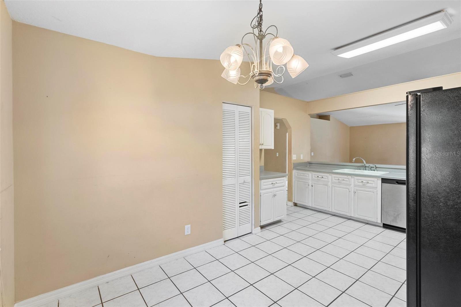 2703 SILVER PALM DR, EDGEWATER, FL, 32141