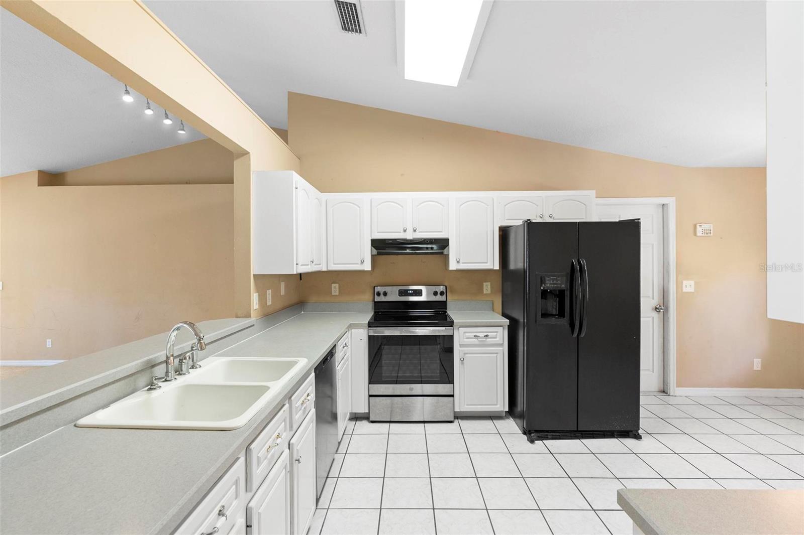 2703 SILVER PALM DR, EDGEWATER, FL, 32141