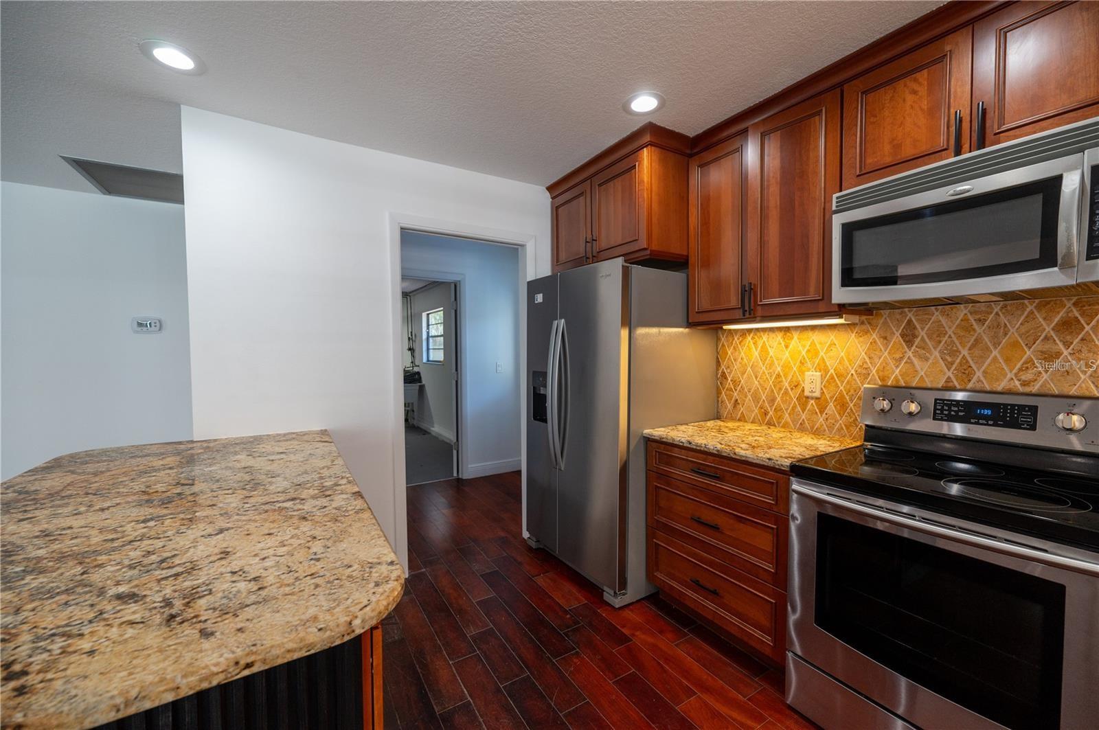 3015 48TH AVE E, BRADENTON, FL, 34203