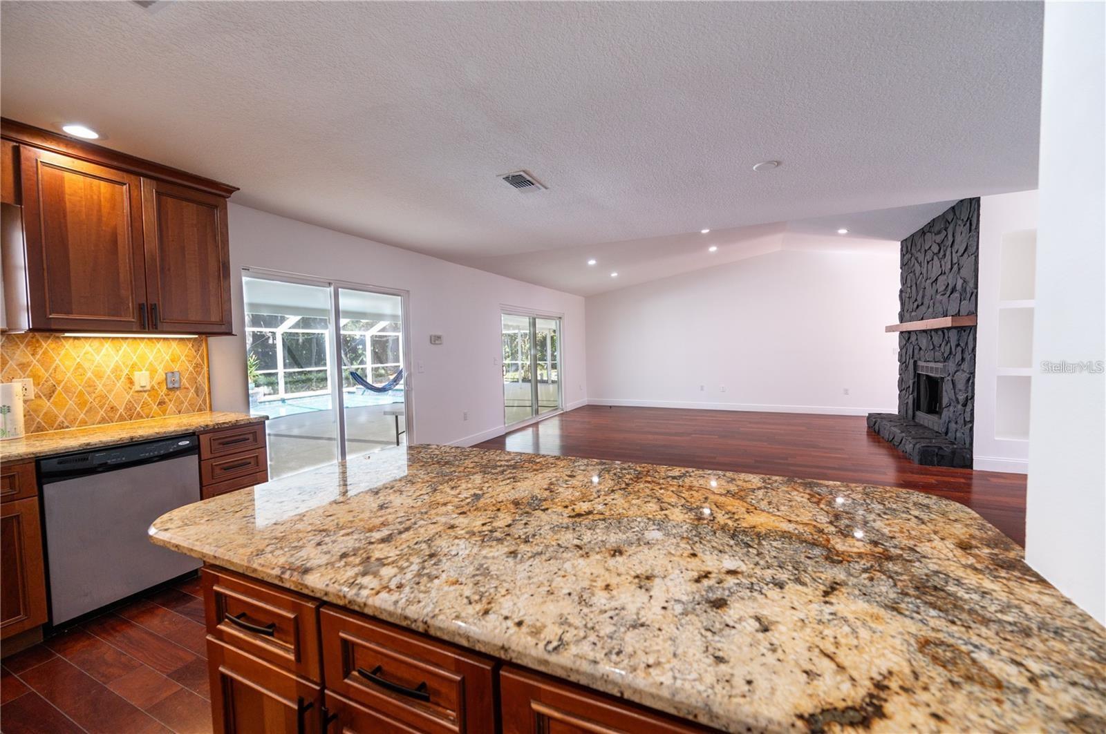 3015 48TH AVE E, BRADENTON, FL, 34203