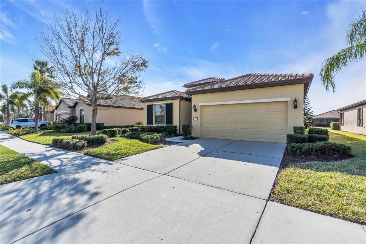 368 CEDAR FALLS DR, APOLLO BEACH, FL, 33572