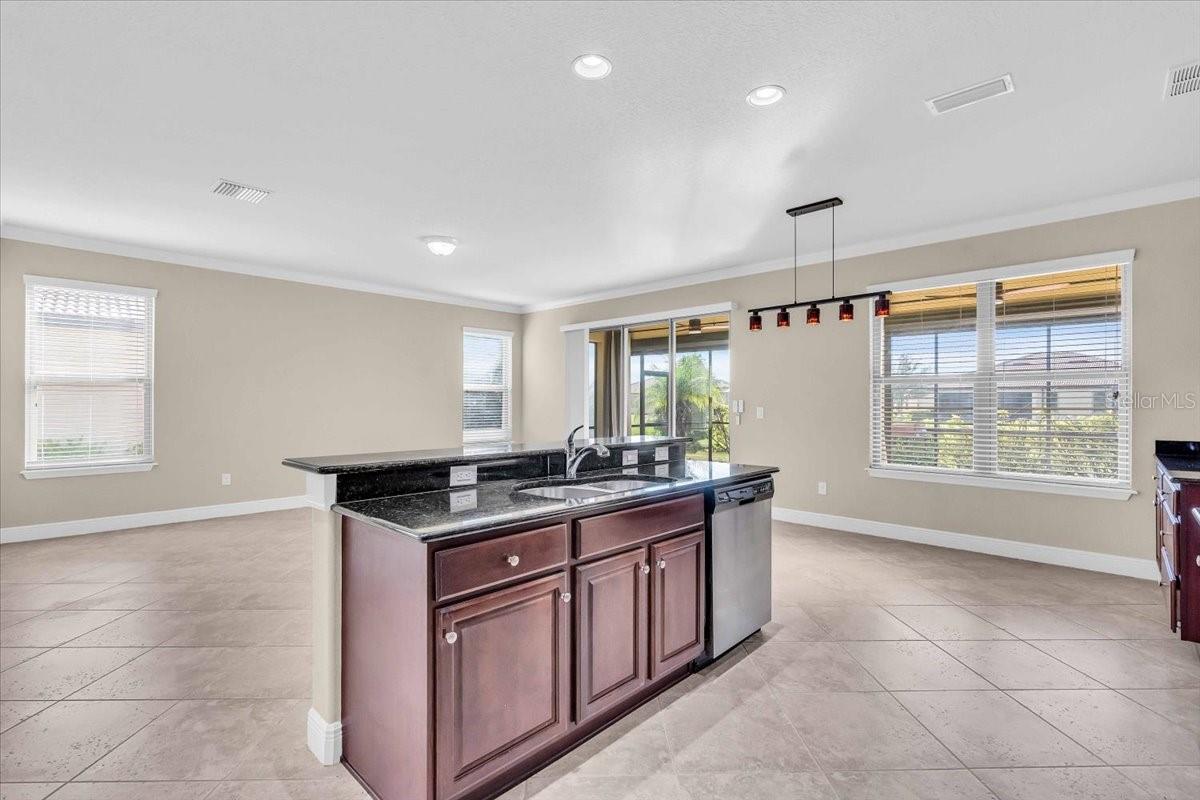 368 CEDAR FALLS DR, APOLLO BEACH, FL, 33572