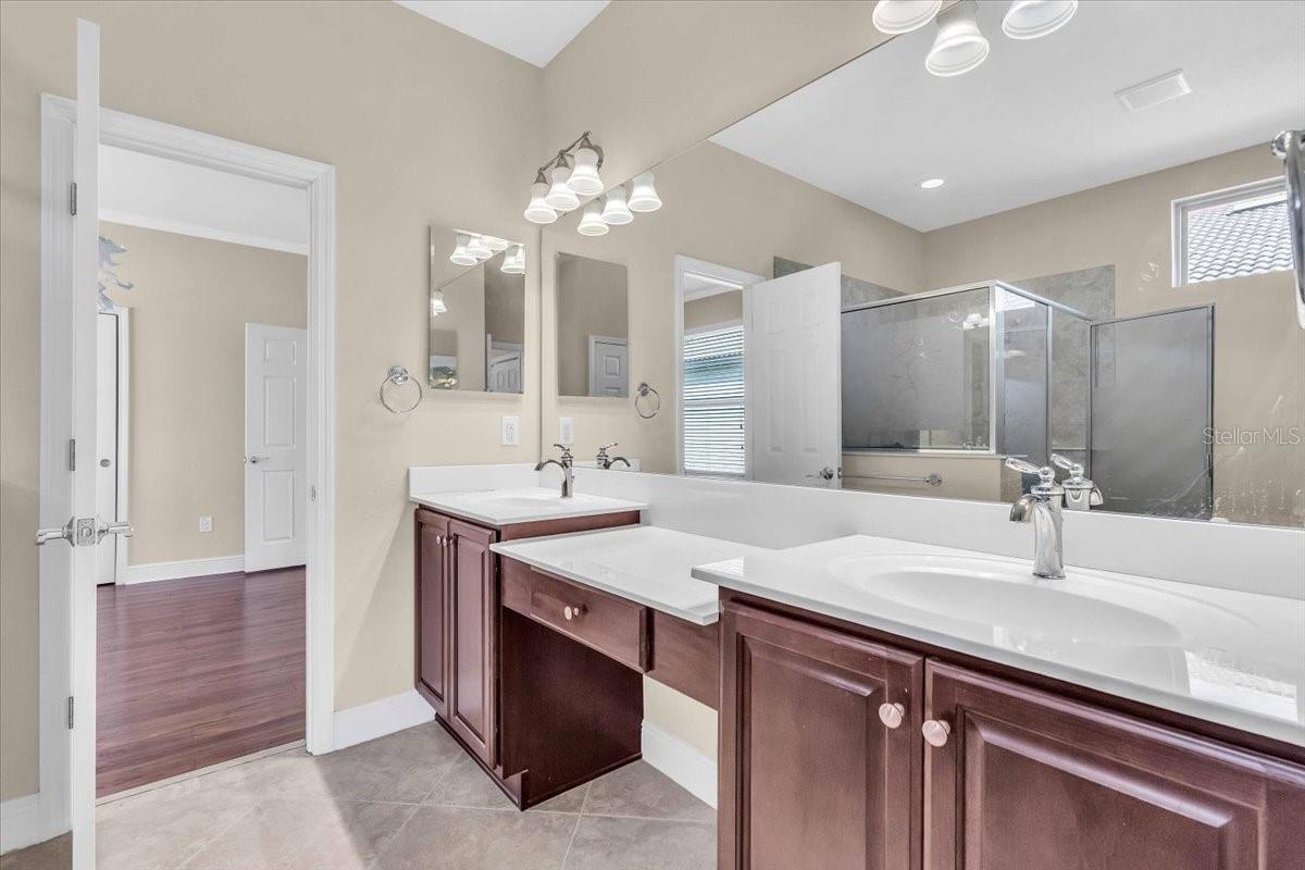 368 CEDAR FALLS DR, APOLLO BEACH, FL, 33572