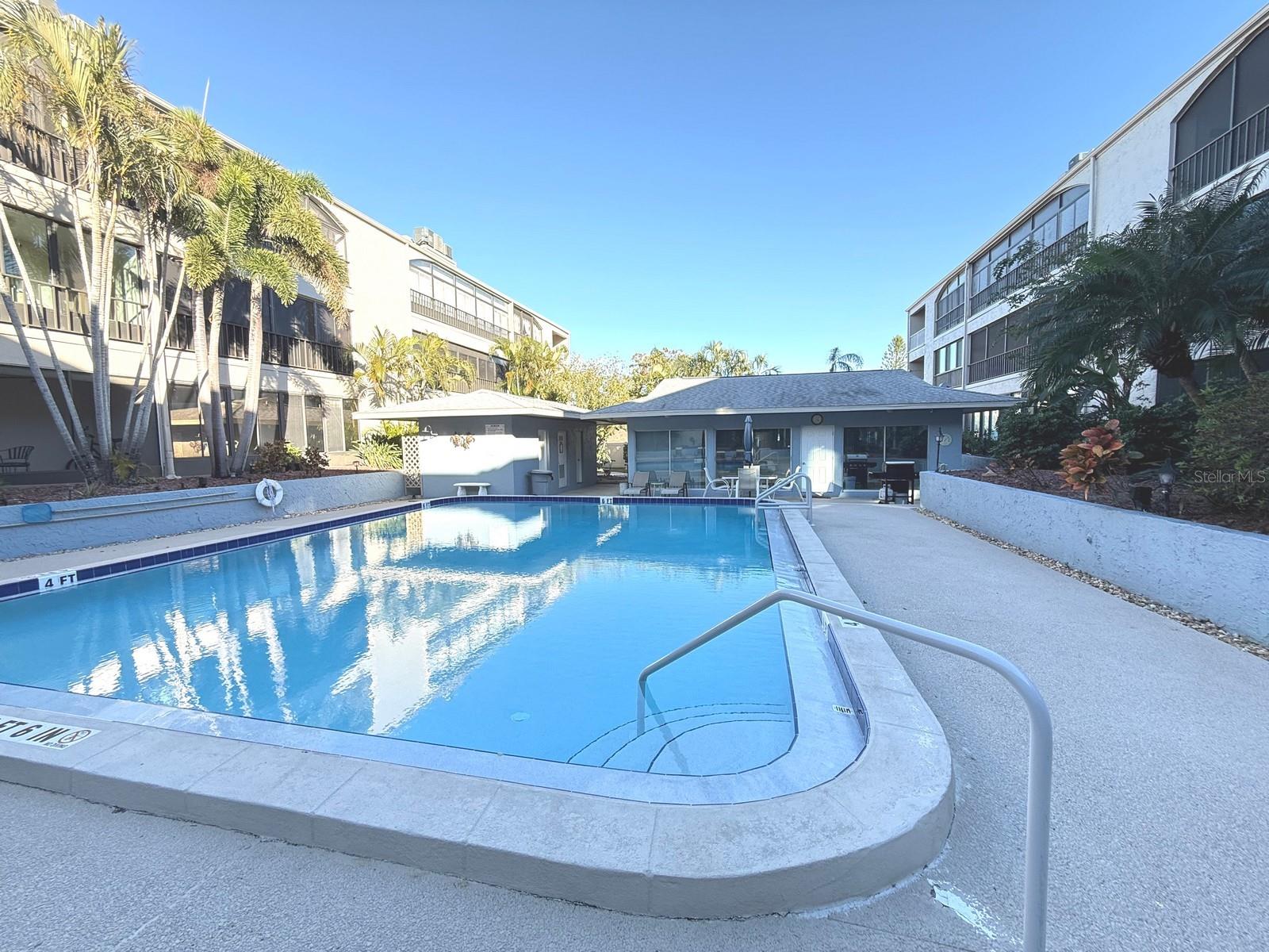 215 VALENCIA BLVD #105, BELLEAIR BLUFFS, FL, 33770