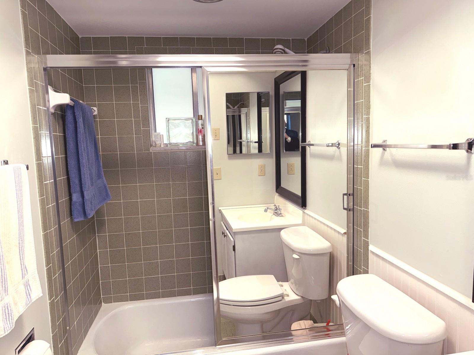 215 VALENCIA BLVD #105, BELLEAIR BLUFFS, FL, 33770