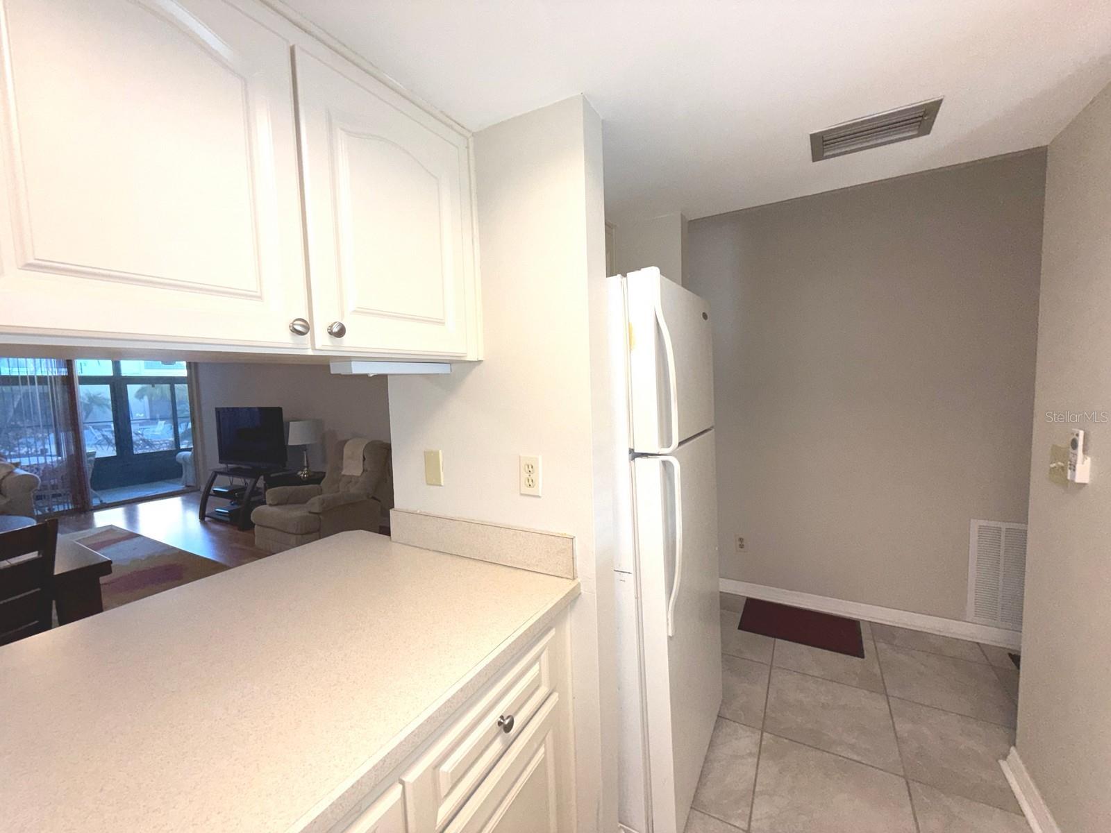 215 VALENCIA BLVD #105, BELLEAIR BLUFFS, FL, 33770