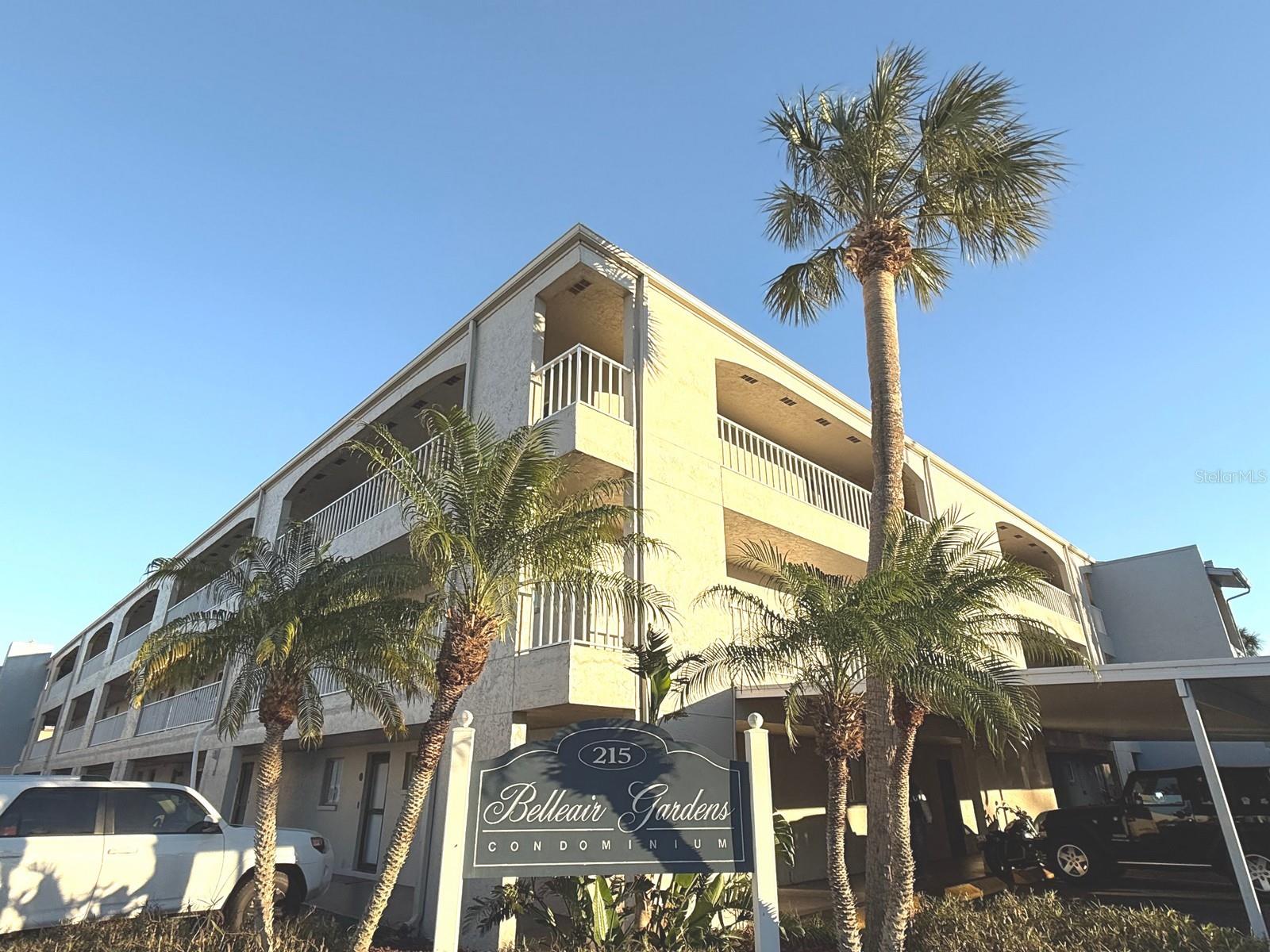 215 VALENCIA BLVD #105, BELLEAIR BLUFFS, FL, 33770