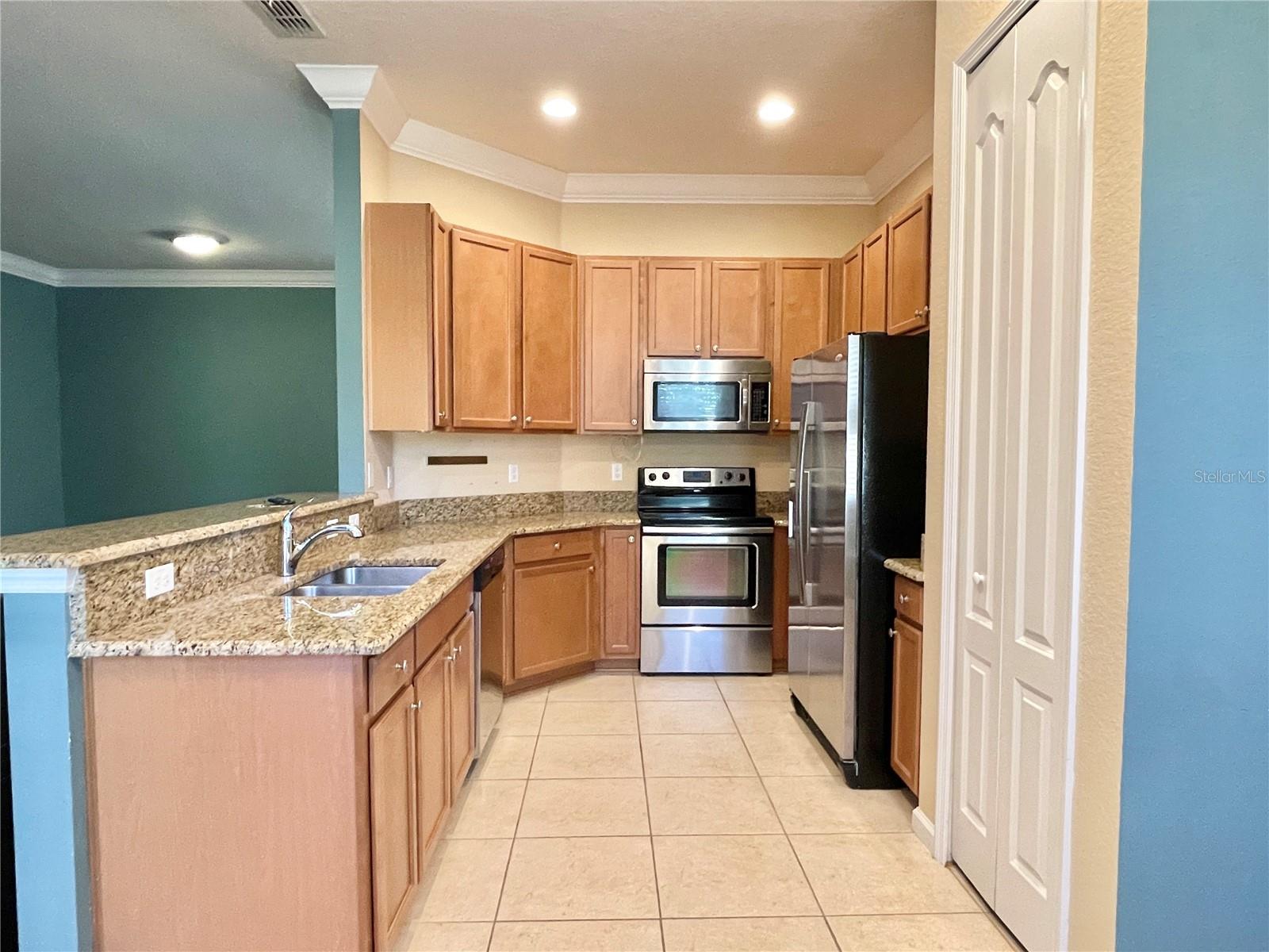 6816 HELMSLEY CIR, WINDERMERE, FL, 34786