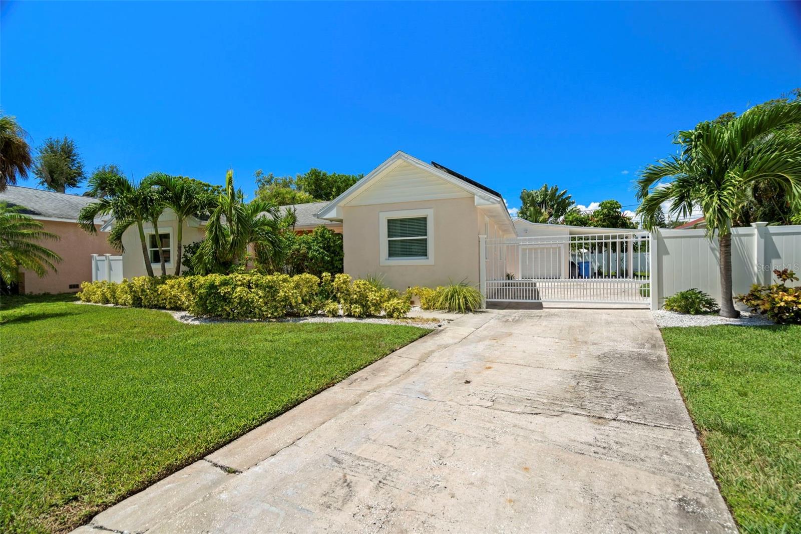 4150 HELENA ST NE, ST PETERSBURG, FL, 33703