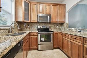 18171 PARADISE POINT DR, TAMPA, FL, 33647