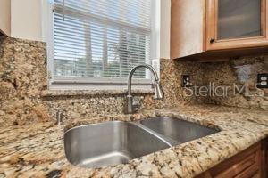 18171 PARADISE POINT DR, TAMPA, FL, 33647