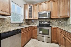 18171 PARADISE POINT DR, TAMPA, FL, 33647
