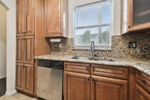 18171 PARADISE POINT DR, TAMPA, FL, 33647