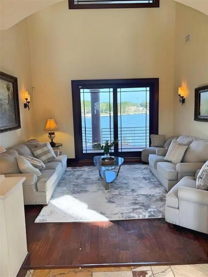 7802 CAUSEWAY BLVD S, ST PETERSBURG, FL, 33707