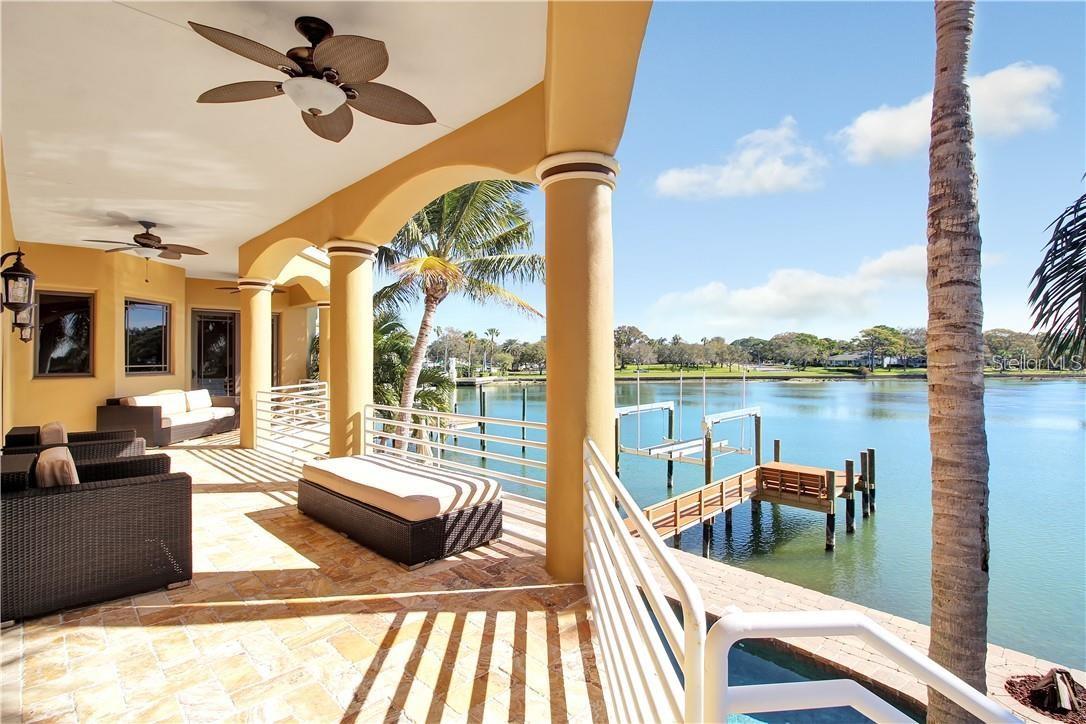 7802 CAUSEWAY BLVD S, ST PETERSBURG, FL, 33707
