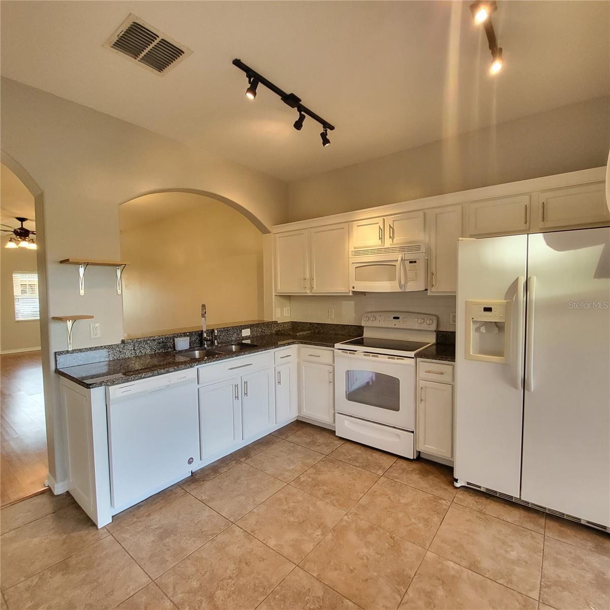 4060 WINDING VINE DR, LAKELAND, FL, 33812