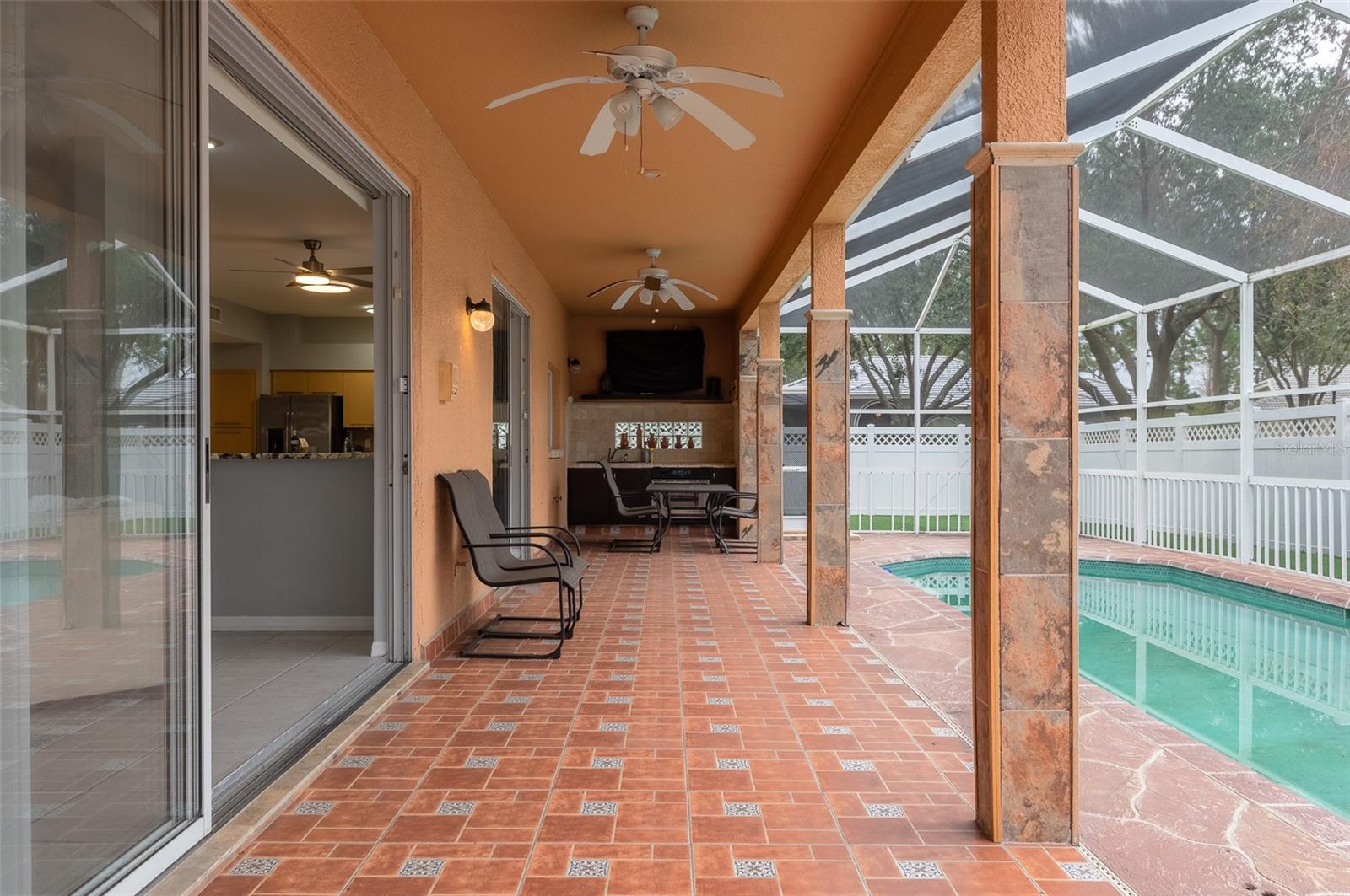 9341 WELLINGTON PARK CIR, TAMPA, FL, 33647