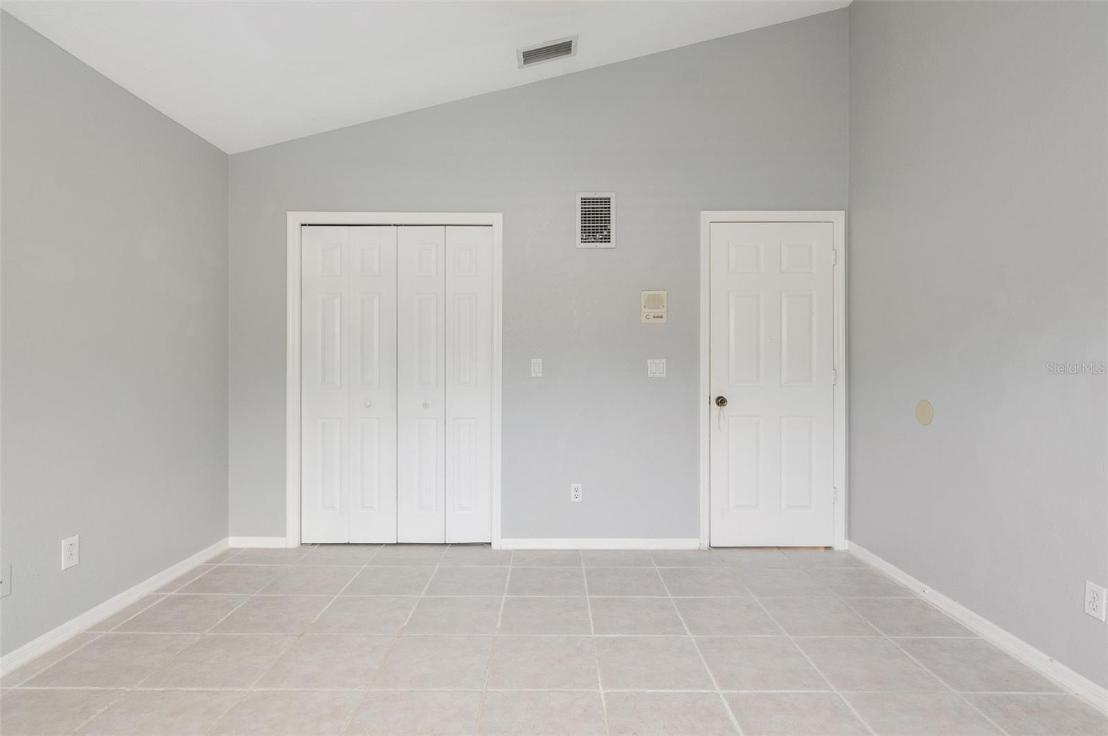 9341 WELLINGTON PARK CIR, TAMPA, FL, 33647