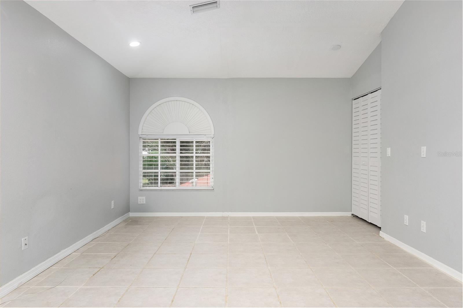 9341 WELLINGTON PARK CIR, TAMPA, FL, 33647