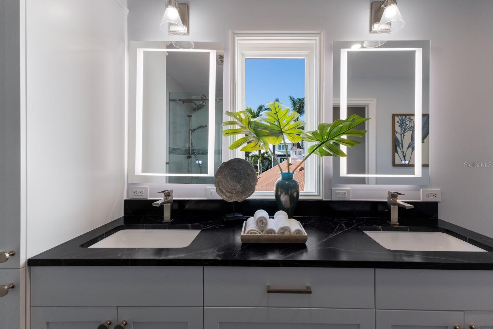 A4634396 Property Photo