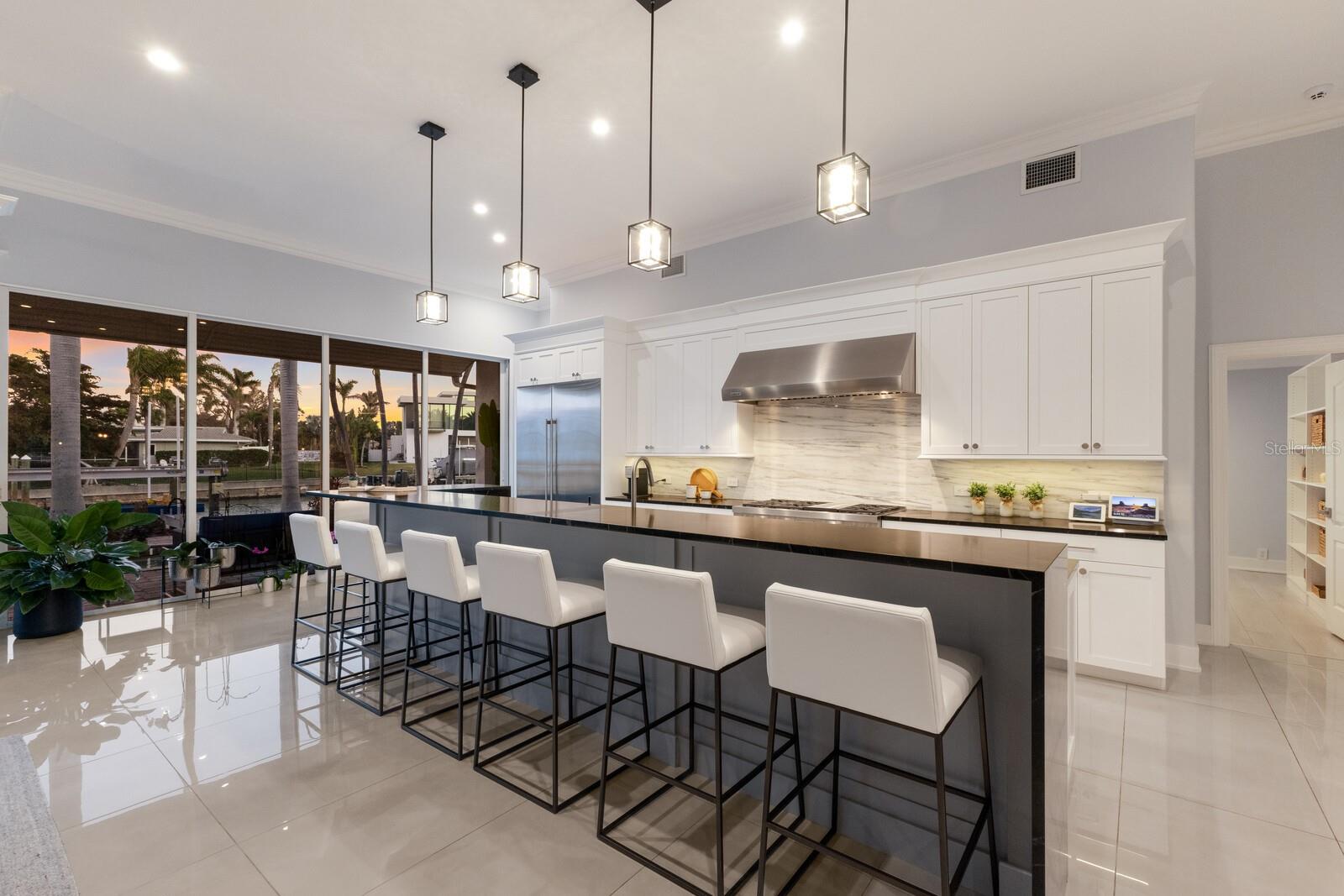A4634396 Property Photo