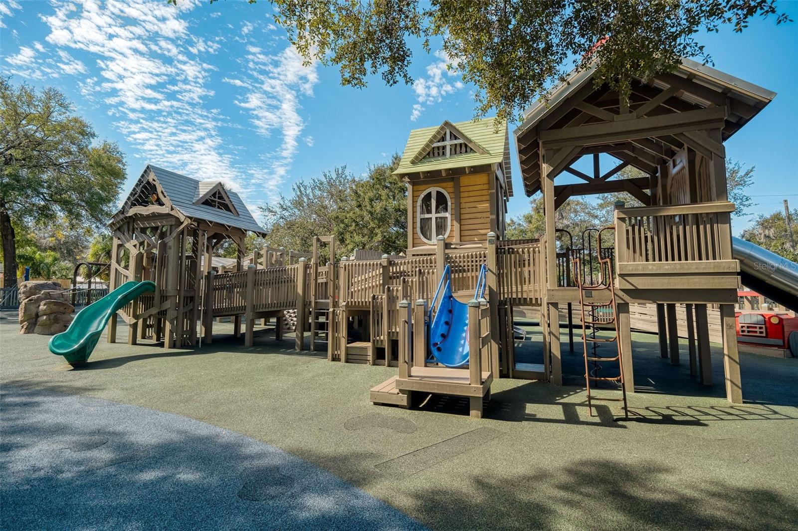 620 HAZEN RD, DELAND, FL, 32720