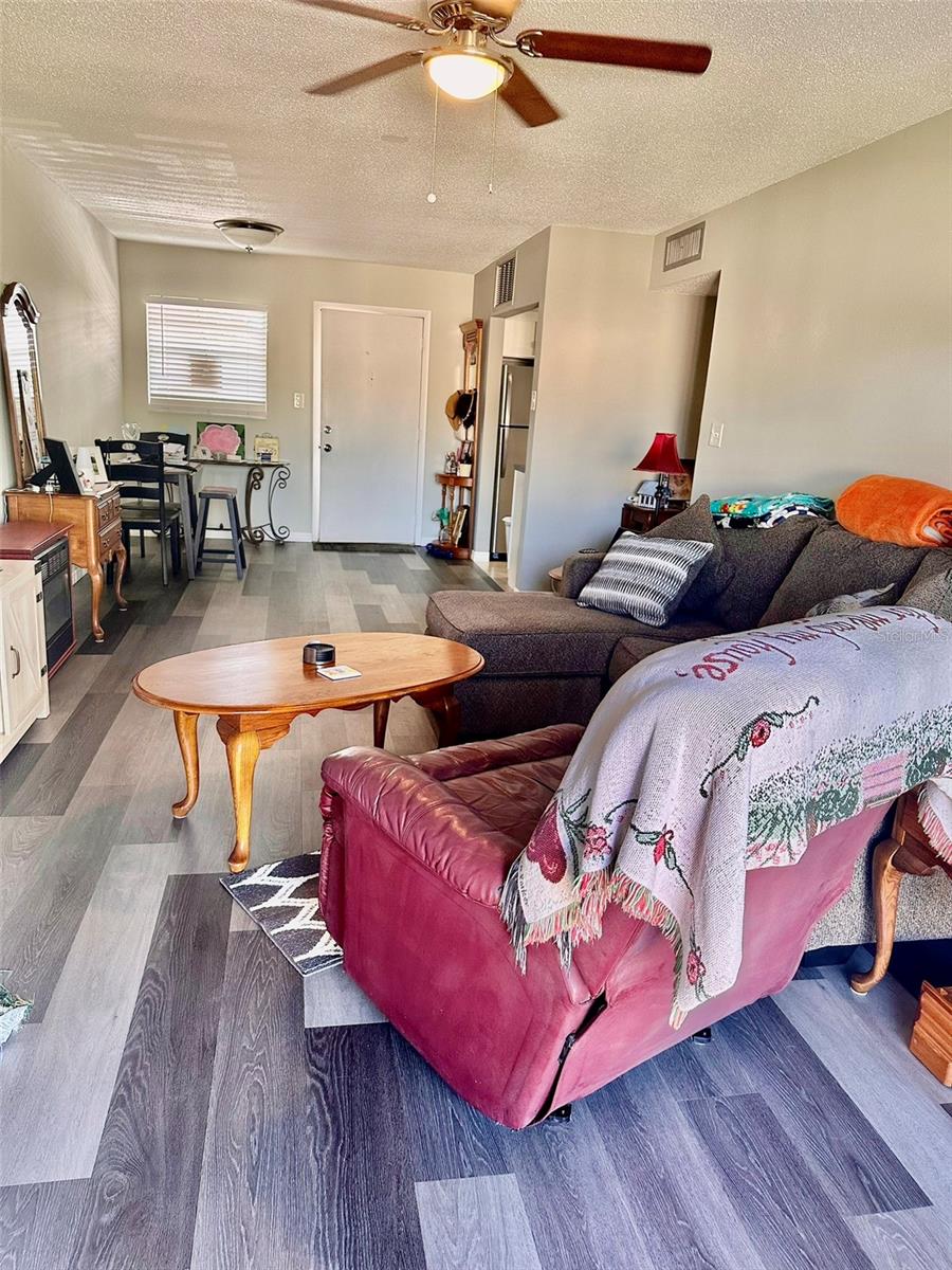 TB8335251 Property Photo