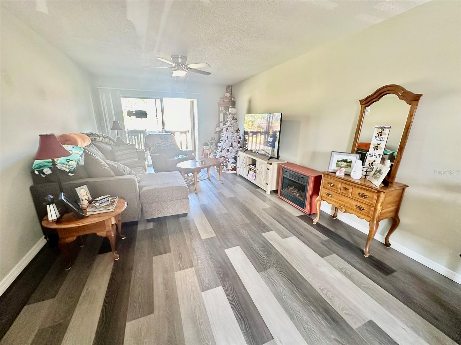 TB8335251 Property Photo