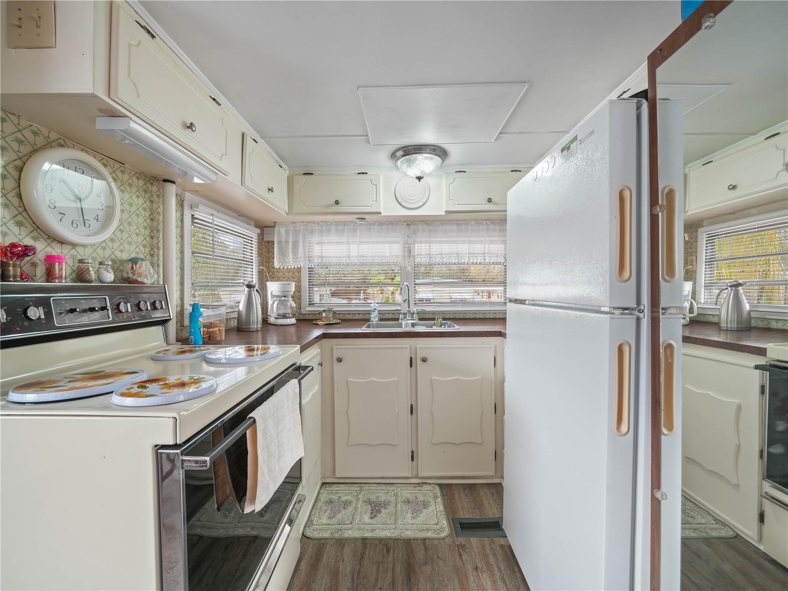 K4902760 Property Photo