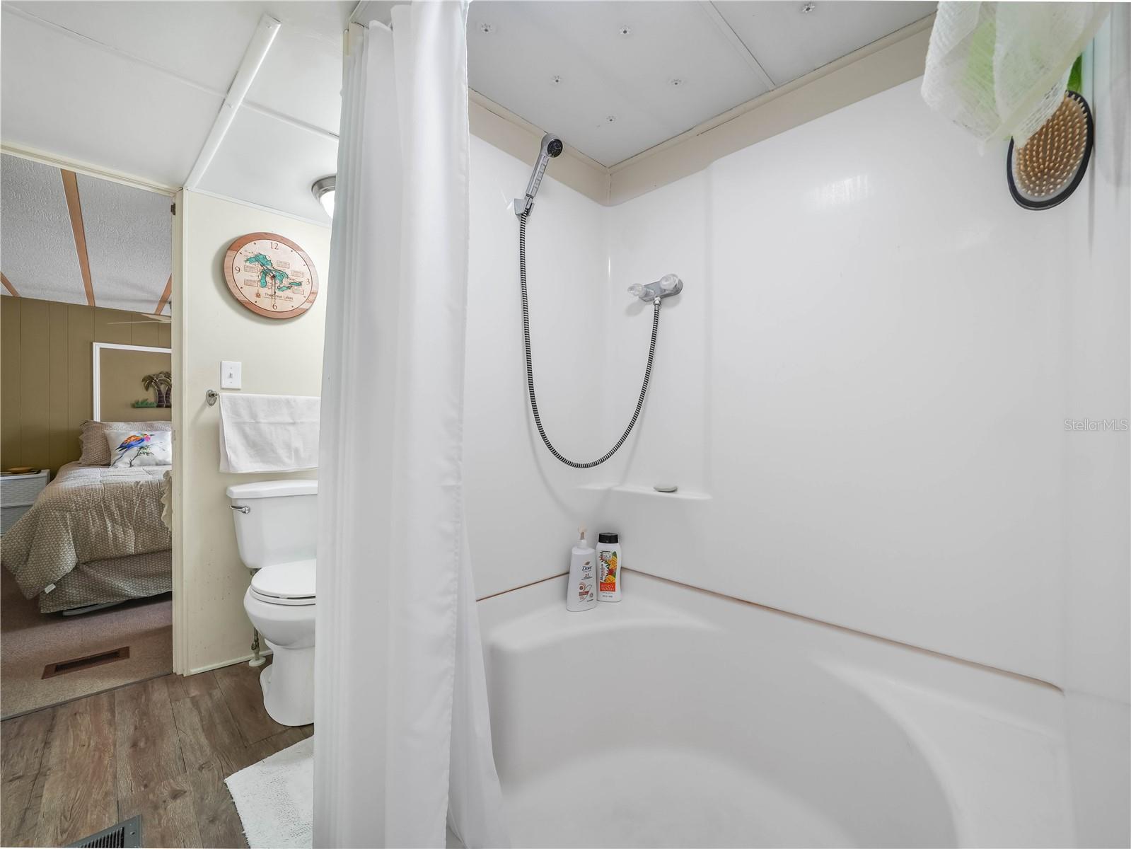 K4902760 Property Photo