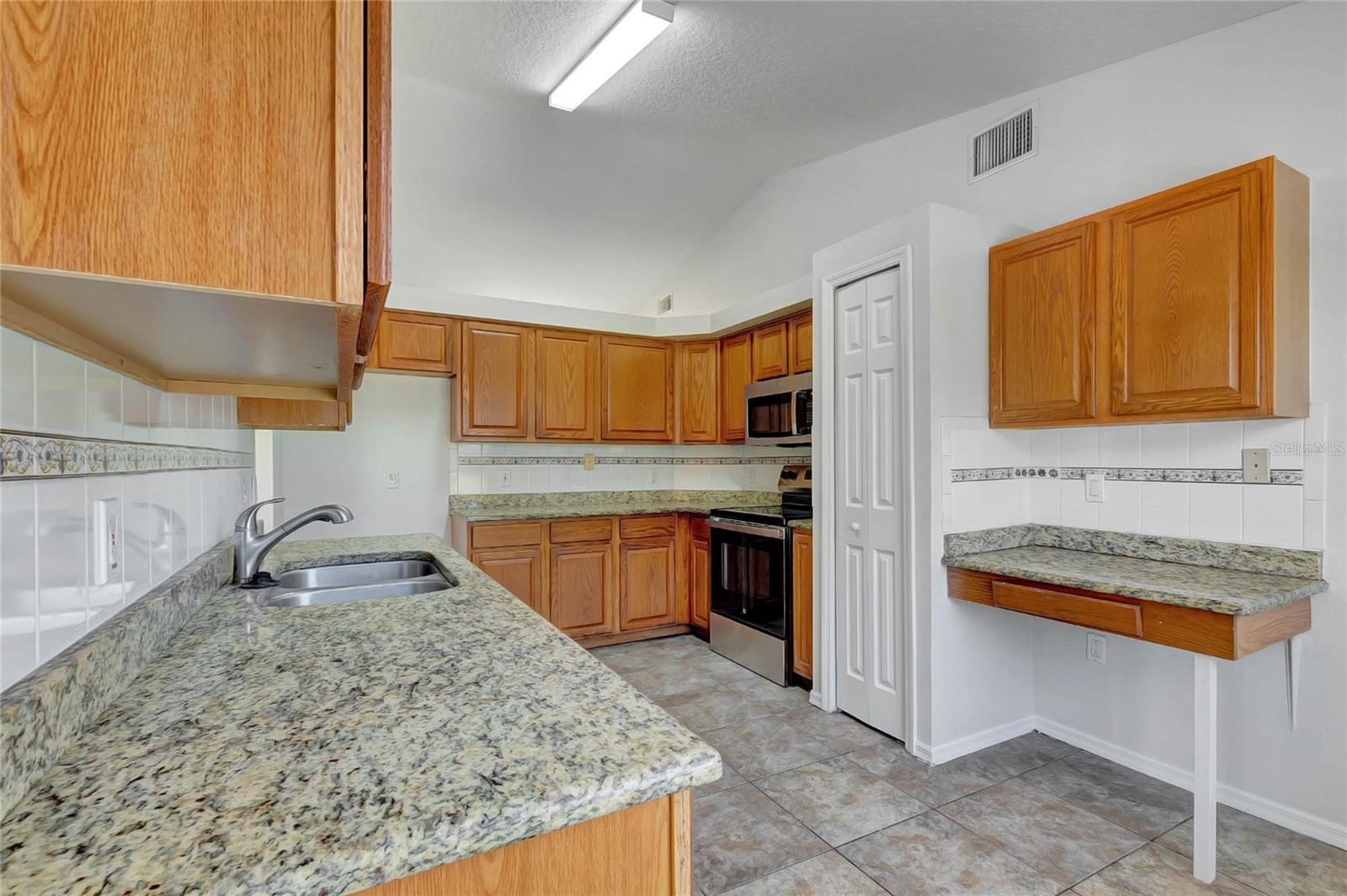 849 JARNAC DR, KISSIMMEE, FL, 34759
