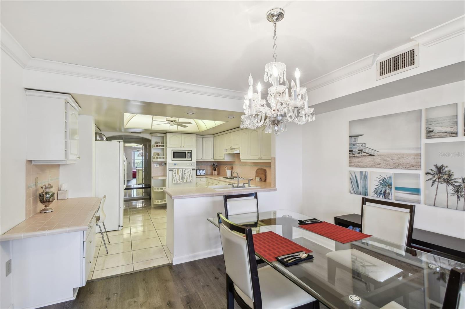 5200 BRITTANY DR S #1110, ST PETERSBURG, FL, 33715