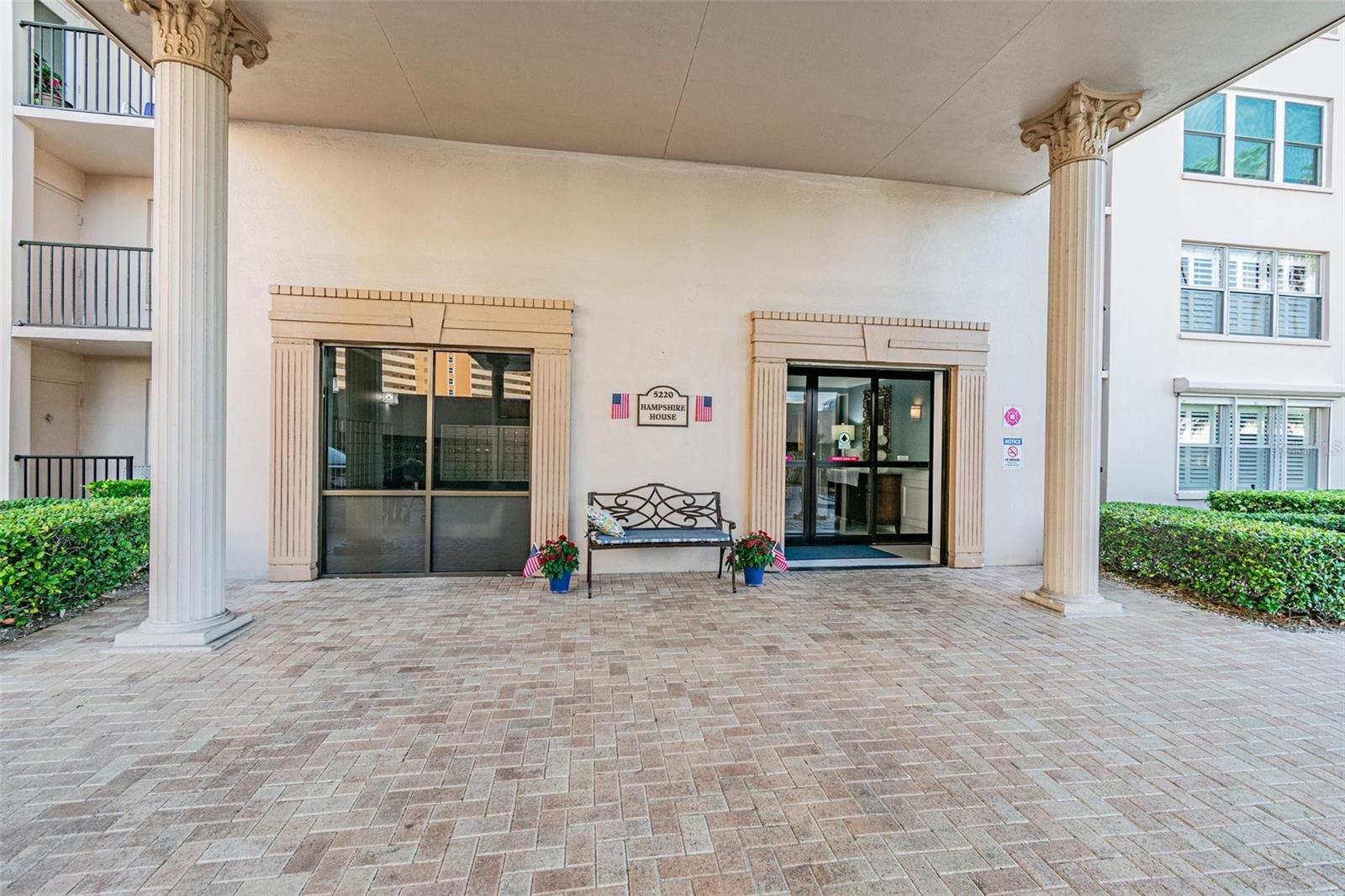 5200 BRITTANY DR S #1110, ST PETERSBURG, FL, 33715