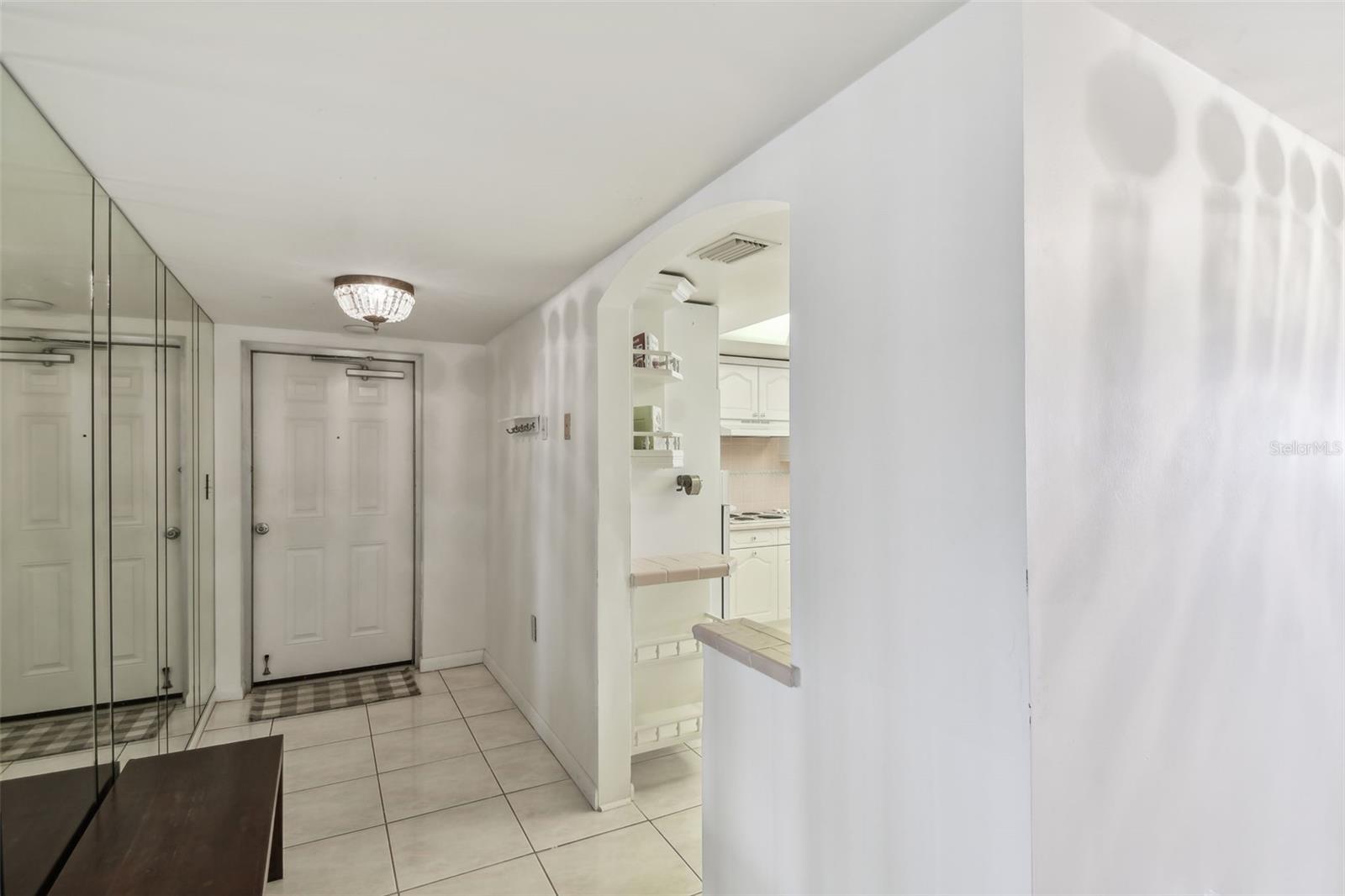5200 BRITTANY DR S #1110, ST PETERSBURG, FL, 33715