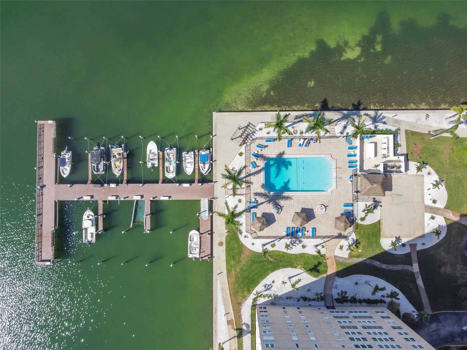 5200 BRITTANY DR S #1110, ST PETERSBURG, FL, 33715