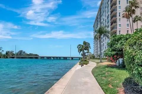 5200 BRITTANY DR S #1110, ST PETERSBURG, FL, 33715