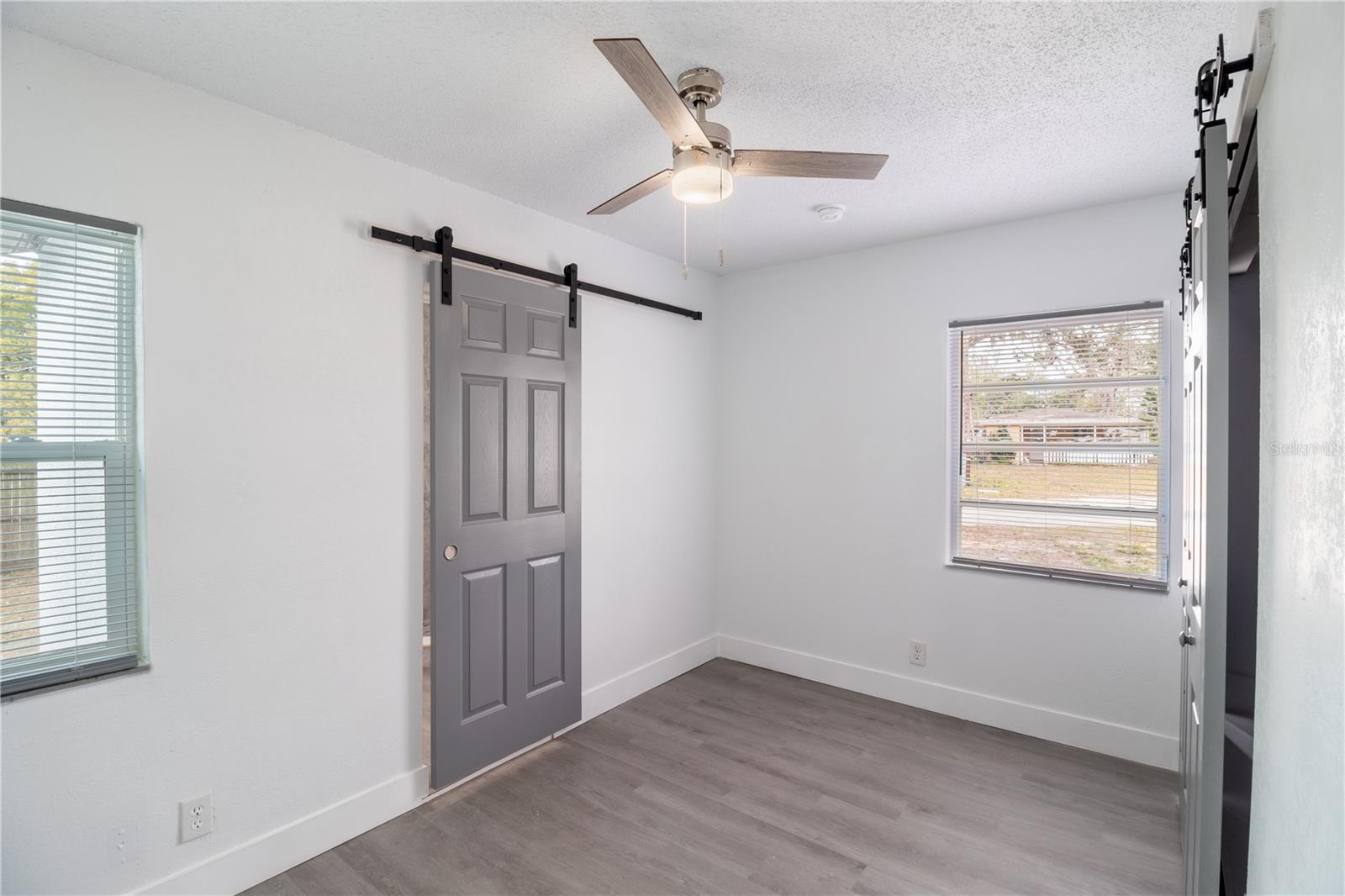8704 TEMPLE PARK DR, TAMPA, FL, 33637