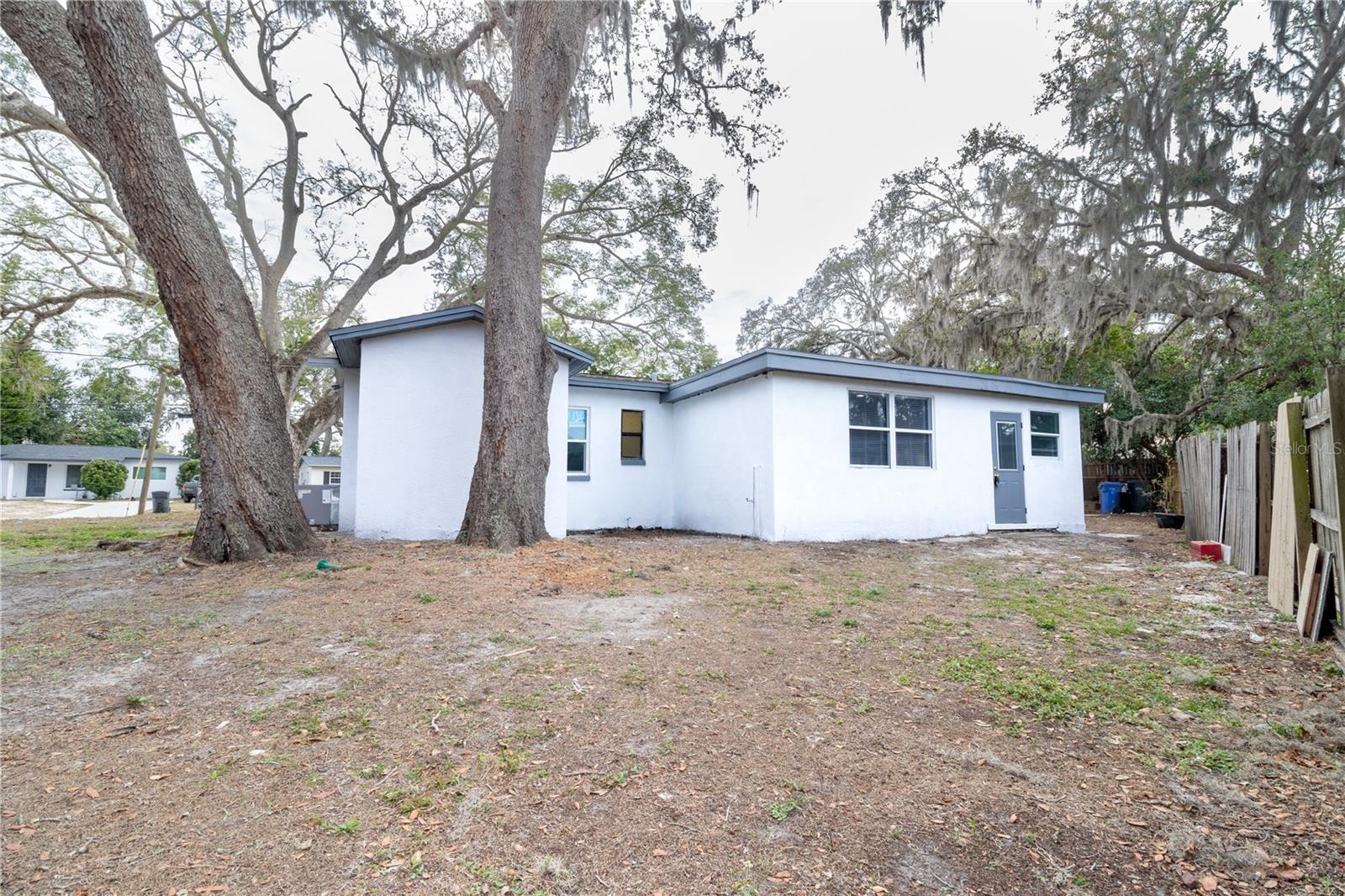 8704 TEMPLE PARK DR, TAMPA, FL, 33637