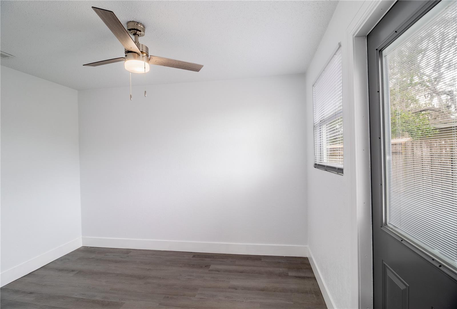 8704 TEMPLE PARK DR, TAMPA, FL, 33637