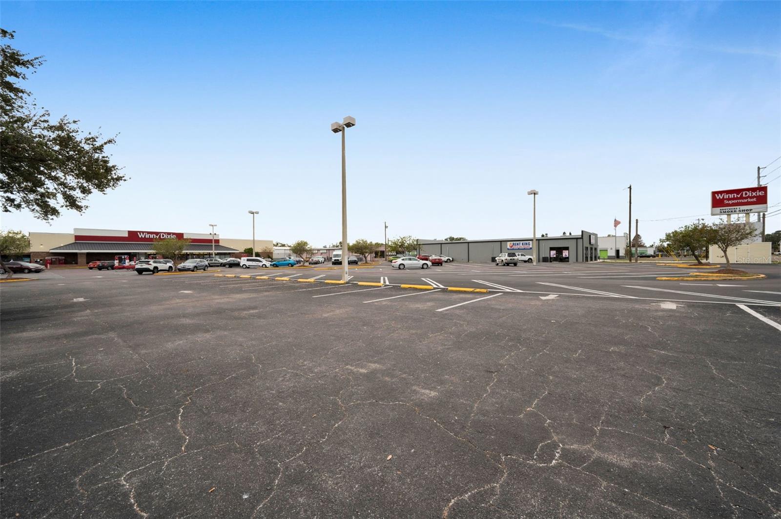 5802 54TH AVE N, KENNETH CITY, FL, 33709