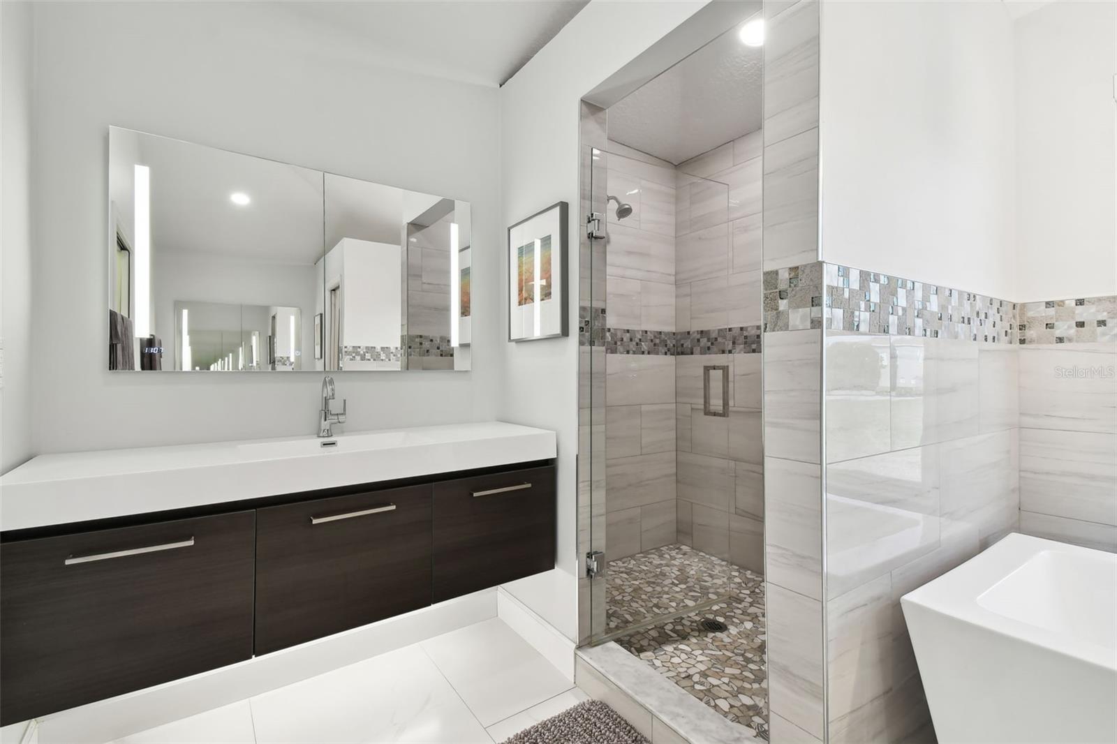 21 CRESCENT PL S, ST PETERSBURG, FL, 33711