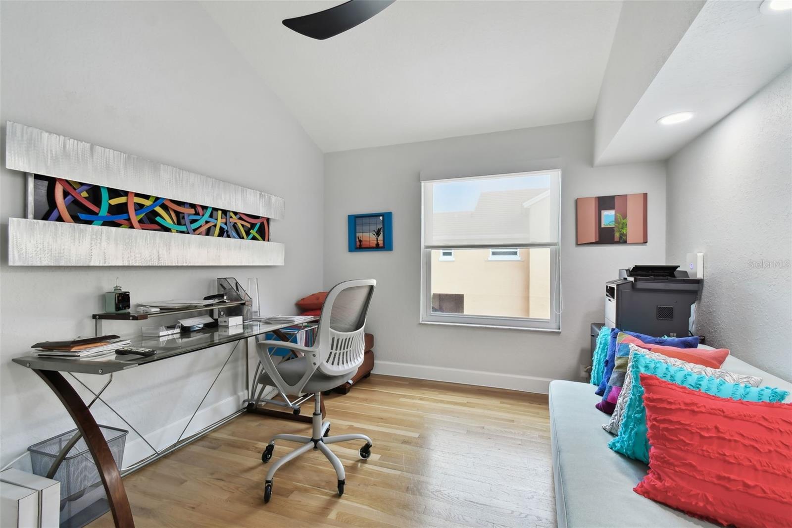 21 CRESCENT PL S, ST PETERSBURG, FL, 33711