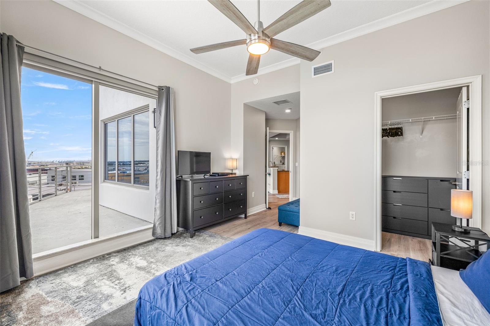 1209 E CUMBERLAND AVE #906, TAMPA, FL, 33602