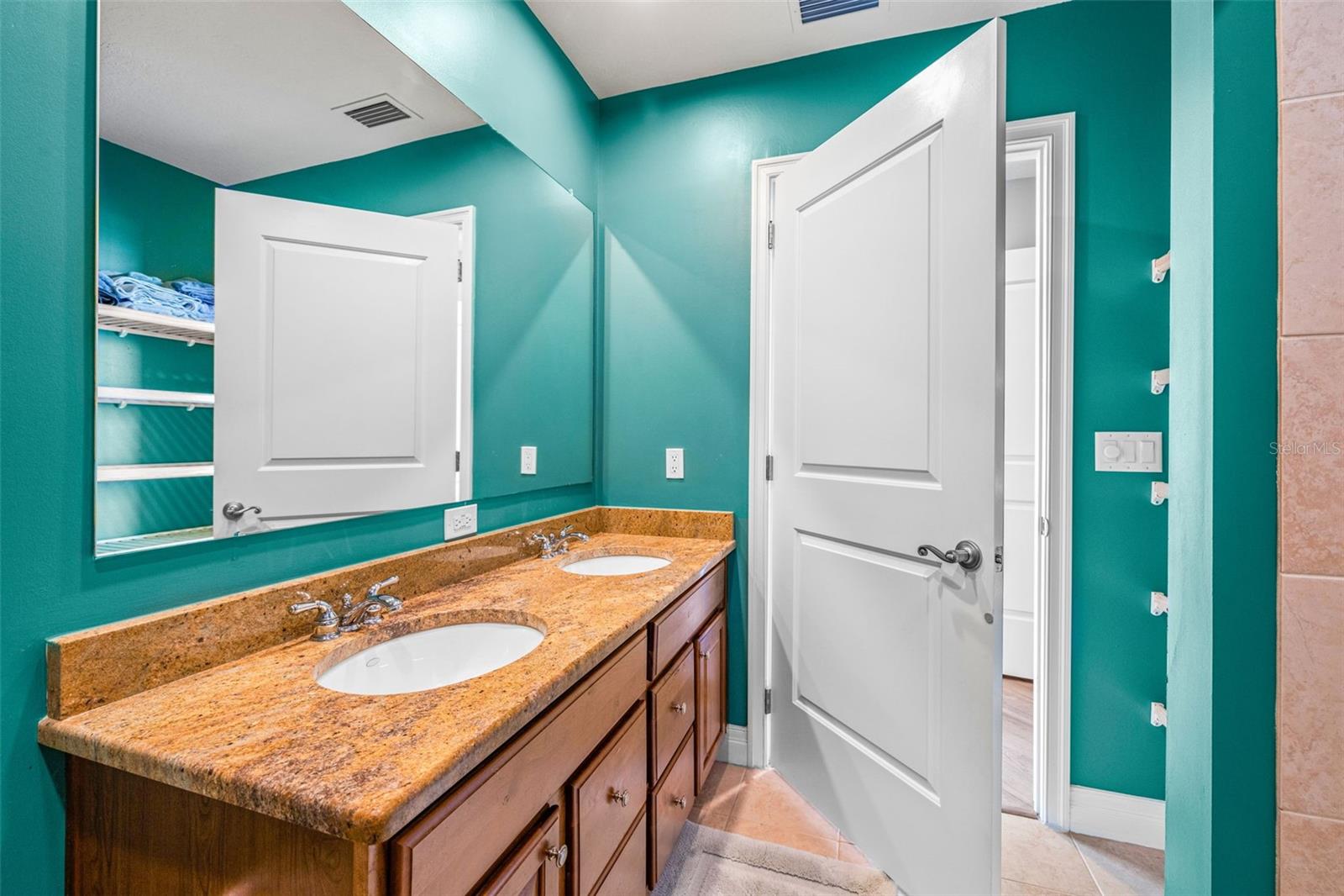1209 E CUMBERLAND AVE #906, TAMPA, FL, 33602