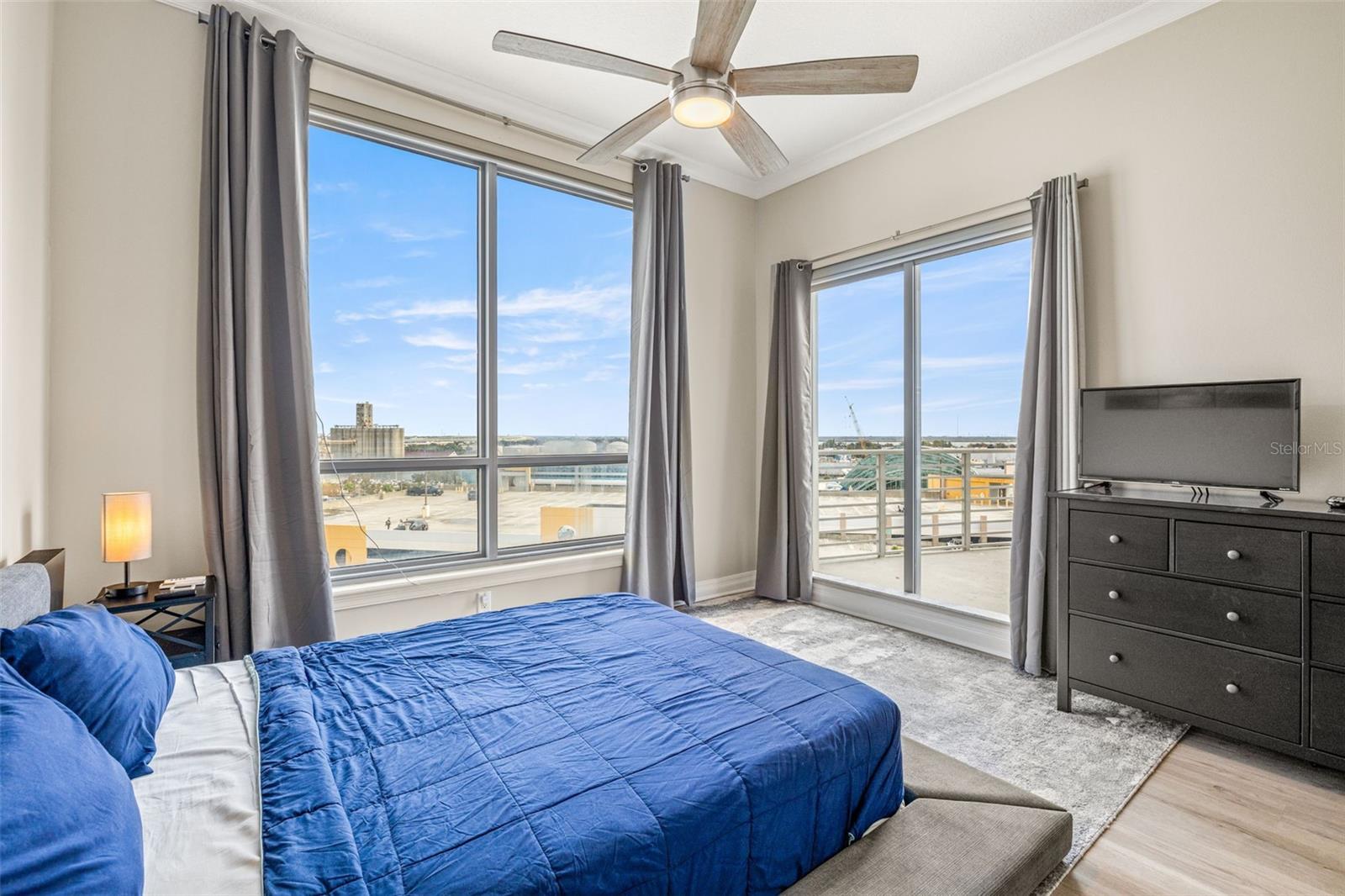 1209 E CUMBERLAND AVE #906, TAMPA, FL, 33602
