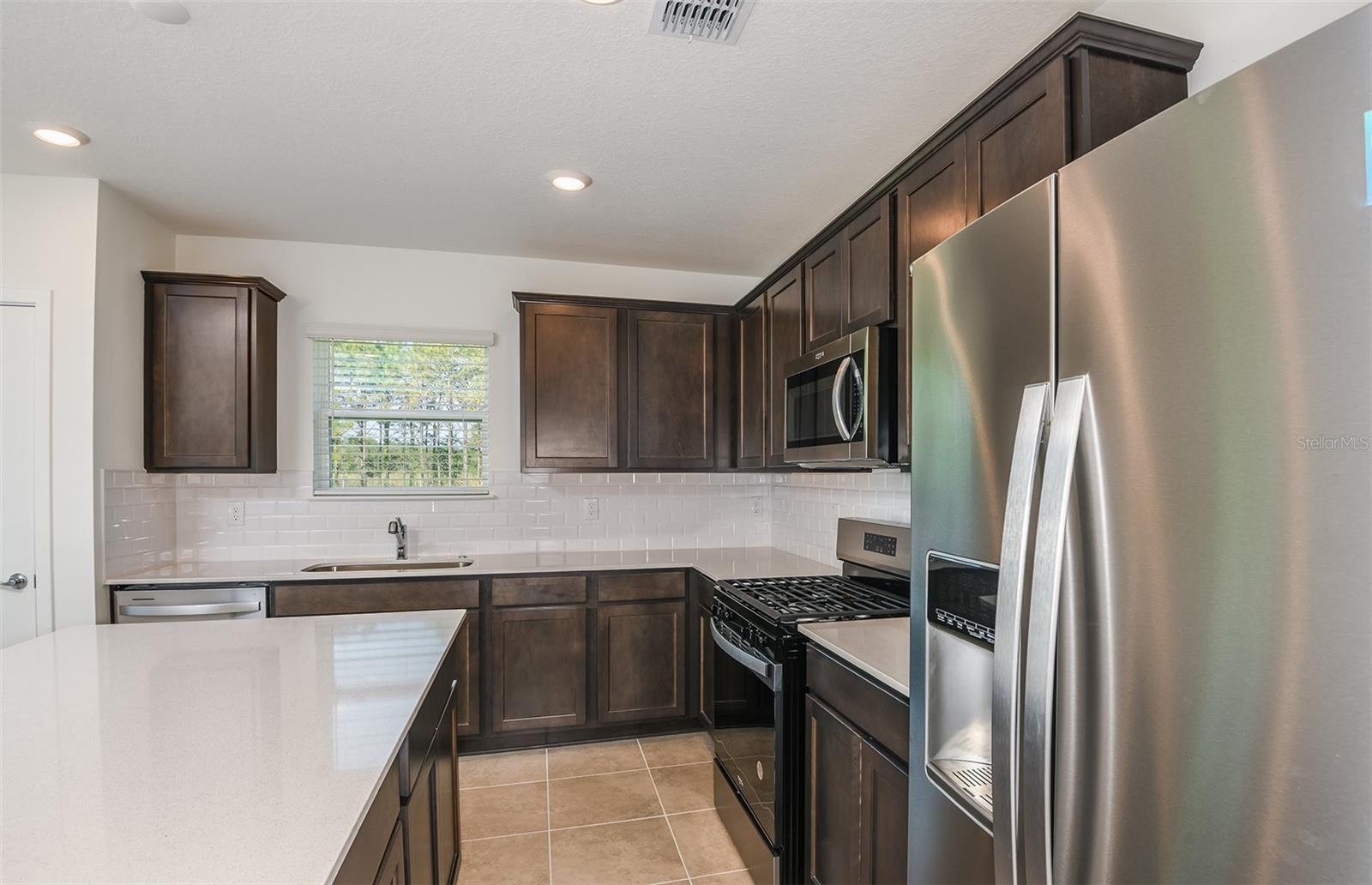 9076 WILDLIGHT TRL, WILDWOOD, FL, 34785